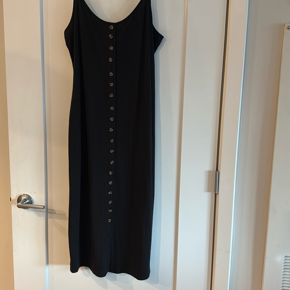 Spaghetti strap, ribbed maxi dress with button details